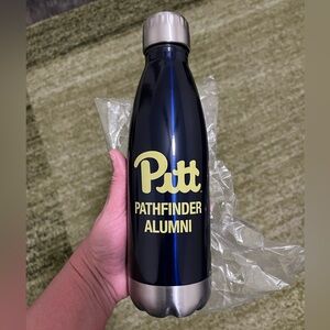 Brand new never used university of Pitt pathfinder alumni bottle 16 oz